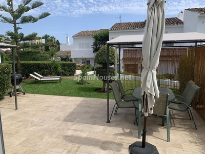 Casa pareada en venta en Marbella