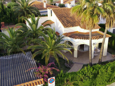 Chalet en venta en Dénia