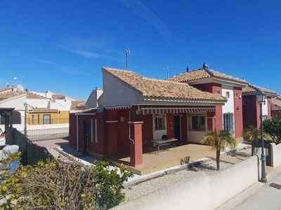 Chalet en venta en Los Montesinos