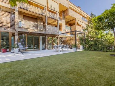 Piso de 273m² con 135m² de jardín en venta en Pozuelo