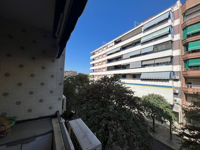 Venta de piso con terraza en Ciudad Jardín-Vistaalegre-Parque Cruz Conde (Distrito Poniente Sur) (Córdoba)