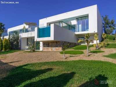 Villa / Chalet de 248 m2 en venta en Las Colinas Golf, Costa Blanca