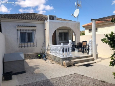 VILLA EN LA SIESTA - TORREVIEJA