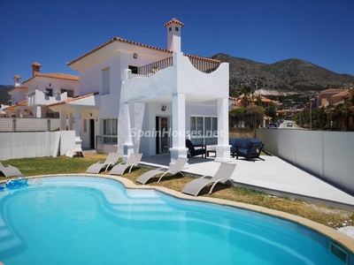 Villa en venta en El Higuerón, Fuengirola