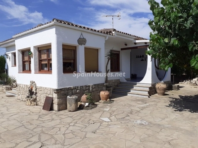 Villa en venta en La Pobla de Massaluca