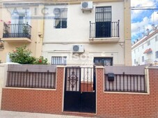 Casa en venta en Ctra. de Carmona-Miraflores en Pío XII por 350.000 €