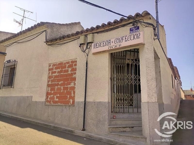 Chalet en La Puebla de Montalbán