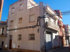 Venta Chalet en Cl. Torredemer El Perelló. A reformar con terraza 194 m²