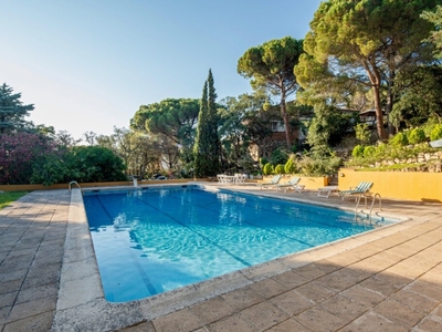 Espectacular casa con 4 Hectáreas de terreno y gran piscina en Castell d'Aro/S'Agaró
