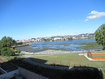 Venta Piso Culleredo. Piso de tres habitaciones en Rúa Paz. Buen estado segunda planta con balcón