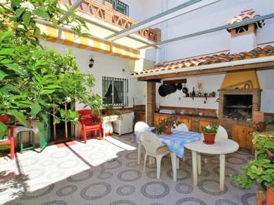 Casa en venta en Castañetas, Málaga