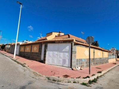 Chalet en venta en Zona los Frutales, Torrevieja