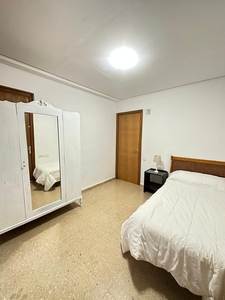 Habitaciones en Pza. Paz, Castelló de la Plana por 260€ al mes