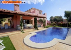 Casa-Chalet en Venta en..