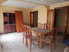 Venta Piso Elche - Elx. Piso de tres habitaciones Cuarta planta con balcón