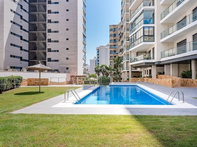 Piso nuevo en venta en calle Marinada de 1 habitación y 70 m²