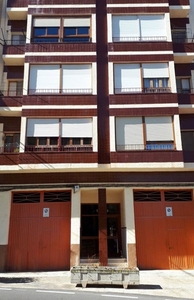 Venta de piso en Lucena del Cid de 6 habitaciones con balcón