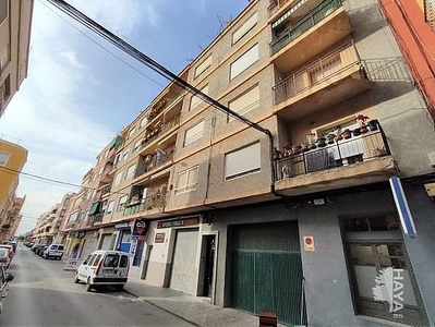 Venta de piso en Orihuela ciudad de 4 habitaciones y 92 m²