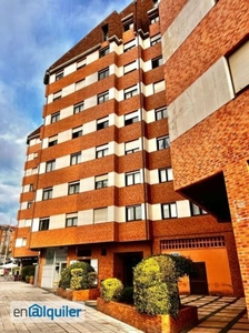 Alquiler de Piso en avenida de la constitucion, 18