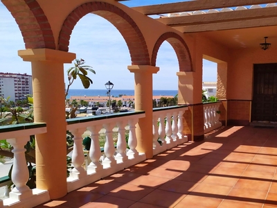 Hermosa Casa de campo independiente en Torrox Costa con vistas al mar y Parcela de 1225 m² Venta Torrox Park