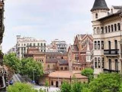 Piso de tres habitaciones muy buen estado, tercera planta, L'Antiga Esquerra de l'Eixample, Barcelona
