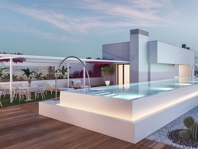 Venta de ático en Benalúa de 2 habitaciones con terraza y piscina