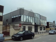 Local de uso comercial de 87m² ubicado en P.I. EL PIBO