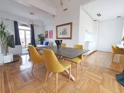 Alquiler apartamento en calle gran vía 60 piso en el centro de gran vía en Madrid