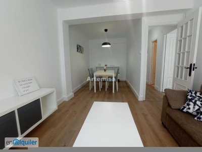 Alquiler de piso amueblado de 2 dormitorios en Canido, Ferrol