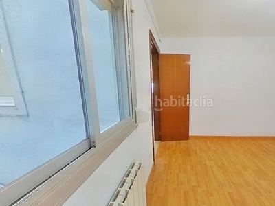 Alquiler piso con 3 habitaciones con calefacción en Santa Coloma de Gramenet