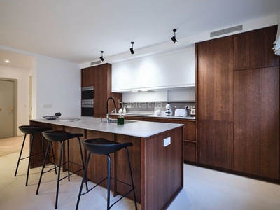 Alquiler piso en calle de piamonte 5 impresionante apartamento en chueca en Madrid