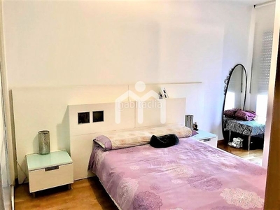 Alquiler piso muy luminoso, con 2 habitaciones individuales, 1 suite, 1 baño completo, plaza de garaje en Badalona