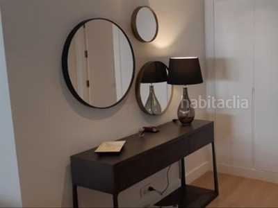 Apartamento con 3 habitaciones amueblado con ascensor, parking, calefacción, aire acondicionado y vistas a la montaña en Marbella