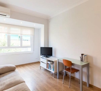 Apartamento de alquiler en Carrer de Calàbria, Sant Antoni