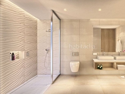 Chalet espectacular villa de 4 dorm., 4 baños. vistas al mar. obra nueva en Estepona