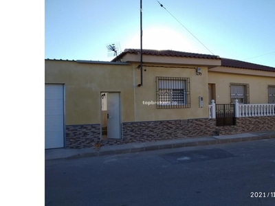 Chalet independiente con terreno en venta en la Calle Almendro' Fuente Álamo de Murcia