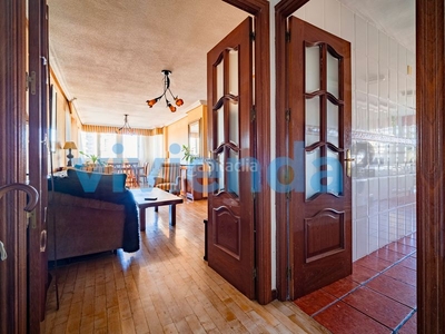 Piso en Canillas, 116 m2, 3 dormitorios, 2 baños, 389.000 euros en Madrid