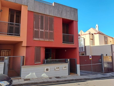 Alquiler de casa con terraza en San Cristobal de la Laguna (San Cristóbal de la Laguna)