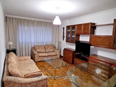 Alquiler de piso en calle De Oporto de 2 habitaciones con garaje y muebles