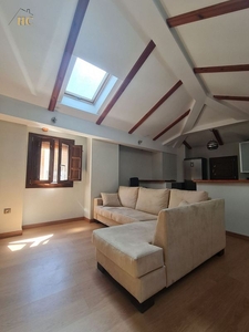 Alquiler de piso en San Felipe - El Almendral - La Merced de 3 habitaciones con muebles y balcón