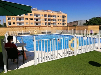 Ático en venta en Tomelloso de 3 habitaciones con terraza y piscina