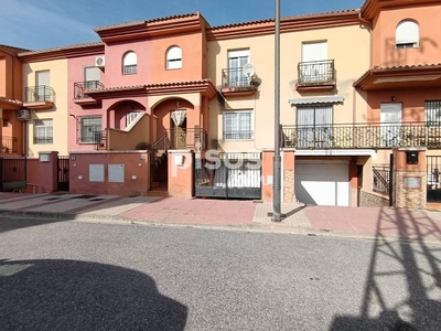 Casa adosada en venta en Calle Miguel de Unamuno