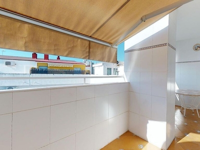 Venta de dúplex en Centro - Huelva de 4 habitaciones con terraza y garaje
