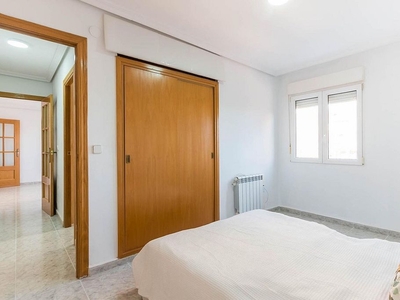 Venta de piso en Centro - Murcia de 2 habitaciones con aire acondicionado y calefacción