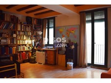 Piso en venta en Calle de Sant Martí en El Raval por 189.000 €