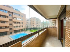 Venta Piso Madrid. Piso de tres habitaciones en Calle Catamarán. Buen estado primera planta con terraza