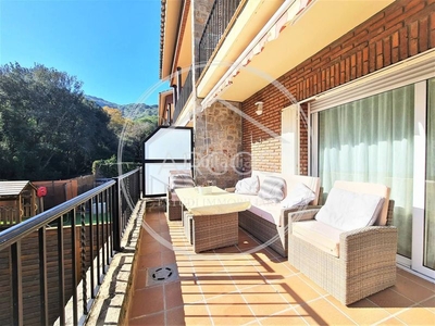 Alquiler casa fantástico chalet pareado en alquiler con piscina en Argentona