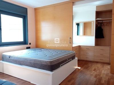 Alquiler piso bonito piso situado en la zona de La Devesa . consta de 86 m² útiles, distribuidos en entrada-recibidor, salón-comedor, cocina abierta, 4 habitaciones (2 dobles, 1 individual y 1 despacho), 1 baño completo y lavadero. en Girona