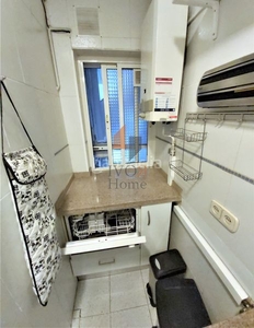 Alquiler piso con 2 habitaciones amueblado con ascensor y calefacción en Barcelona