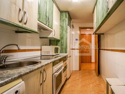 Alquiler piso en alquiler de 3 habitaciones, 1 baño, plaza de garaje y trastero, en fuente cisneros - . en Alcorcón